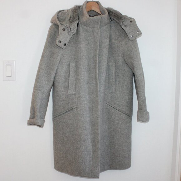 Vince light grey wool coat with rabbit fur trim hood - Picture 5 of 9
